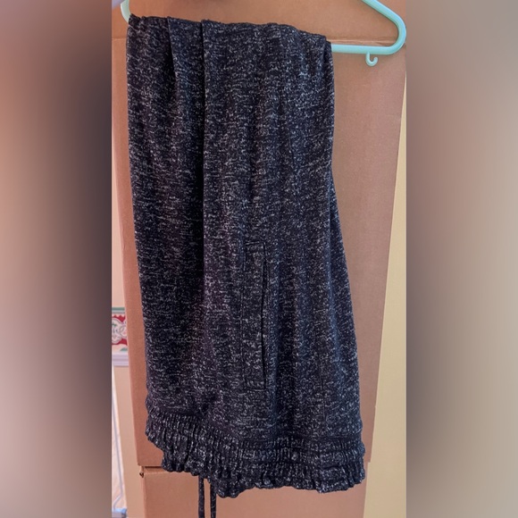 Motherhood maternity EUC size 2XL gray loose fit drawstring pants - Picture 4 of 4